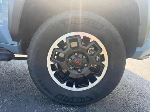 Certified 2025 Toyota 4Runner TRD Off-Road AWD/4WD image 11