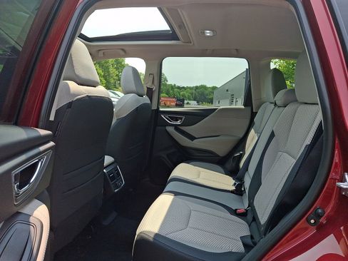 Certified 2023 Subaru Forester Premium AWD/4WD image 11