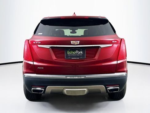 Used 2017 Cadillac XT5 Platinum w/ Driver Assist Package AWD/4WD image 7