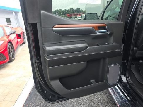 Used 2023 GMC Sierra 1500 Denali AWD/4WD image 35