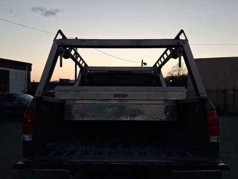 Used 2004 Nissan Titan SE w/ (Bed) Utility Bed Pkg image 27