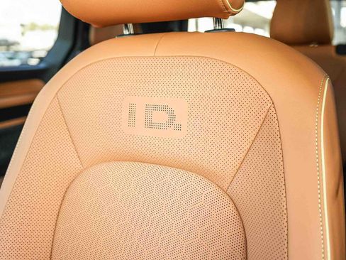 New 2025 Volkswagen ID. Buzz Pro S Plus AWD/4WD image 26
