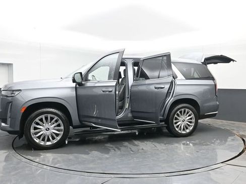Used 2021 Cadillac Escalade Premium Luxury w/ Driver Assist Tech Package AWD/4WD image 60