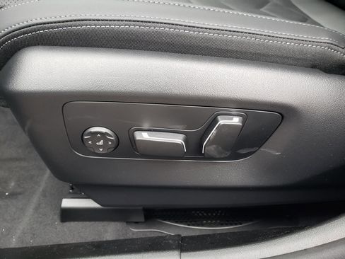 New 2026 BMW 540i xDrive image 19