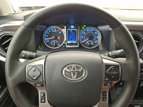 Certified 2023 Toyota Tacoma SR5 w/ Technology Package AWD/4WD image 20