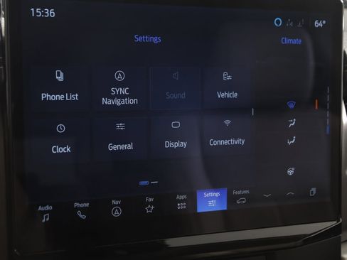 Used 2022 Ford Expedition XLT image 34