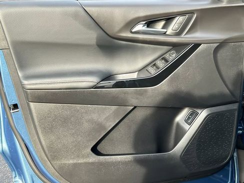 New 2026 Chevrolet Equinox LT w/ Convenience Package II image 12