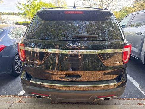Used 2018 Ford Explorer Limited image 5