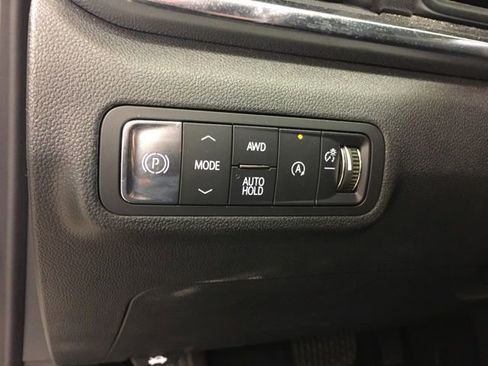 Used 2025 GMC Terrain Elevation image 30