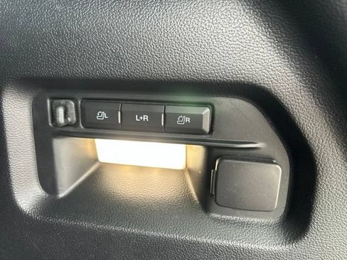 Used 2022 Ford Explorer ST w/ Equipment Group 401A AWD/4WD image 32