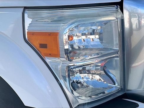 Used 2016 Ford F250 Platinum w/ FX4 Off-Road Package image 32