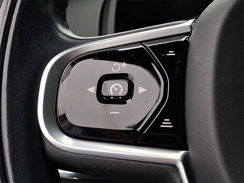 Used 2021 Volvo XC90 T6 Inscription w/ Lounge Package image 16