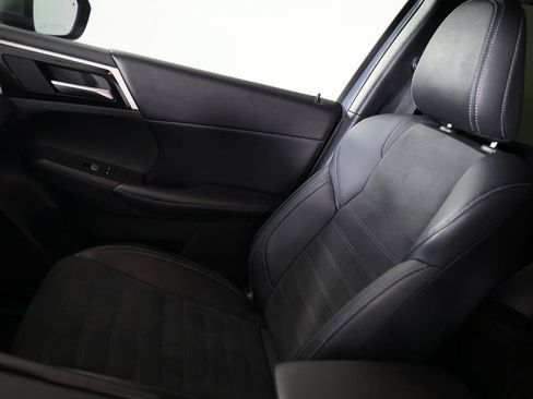 Used 2024 Mitsubishi Outlander SE image 33