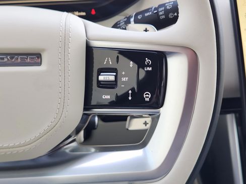 New 2026 Land Rover Range Rover SE image 29