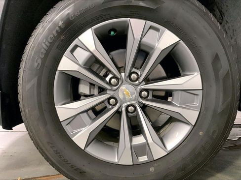 Used 2025 Chevrolet Equinox LT FWD image 9