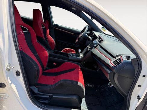 Used 2017 Honda Civic Type R image 19