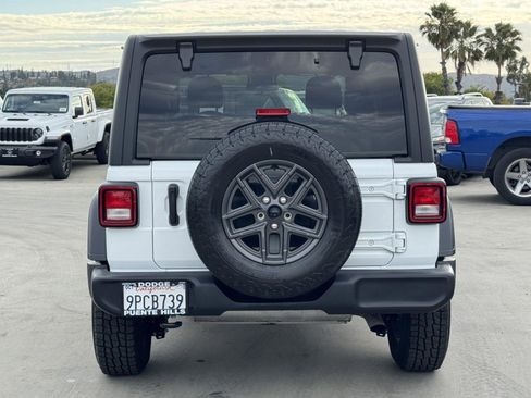 Used 2025 Jeep Wrangler Unlimited Sport AWD/4WD image 5
