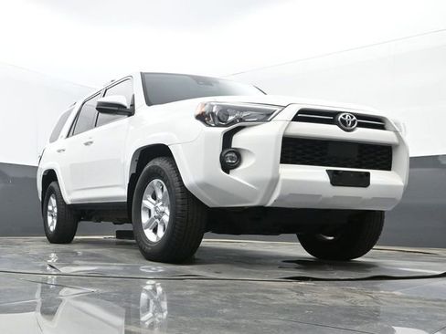 Used 2021 Toyota 4Runner SR5 image 27