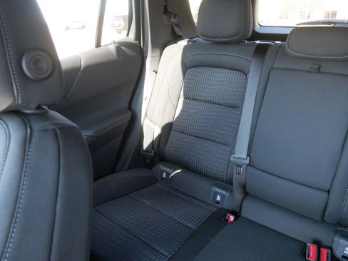 Used 2025 Chevrolet Equinox LT w/ Safety and Technology Package AWD/4WD image 12