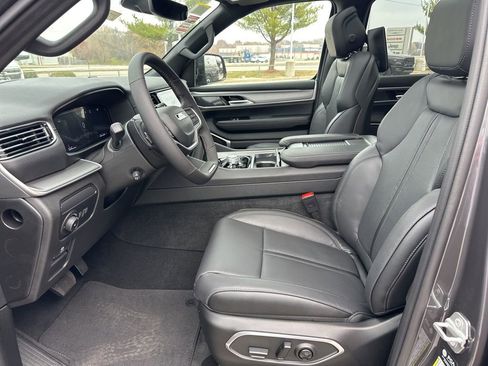 New 2025 Jeep Wagoneer Series II w/ Convenience Group I image 67