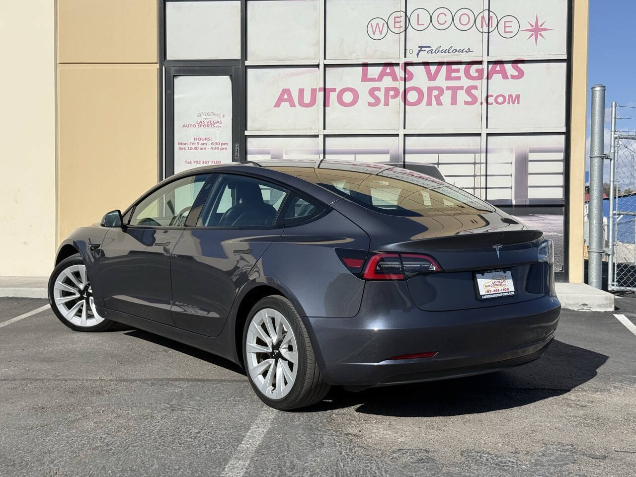 Used 2023 Tesla Model 3 Standard Range RWD image 9