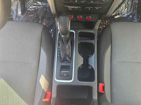 Used 2018 Ford Escape SE w/ SE Sync 3 Package AWD/4WD image 39