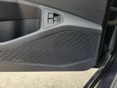 Used 2022 Volkswagen Jetta SE FWD image 17