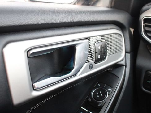 Used 2020 Ford Explorer Limited AWD/4WD image 8