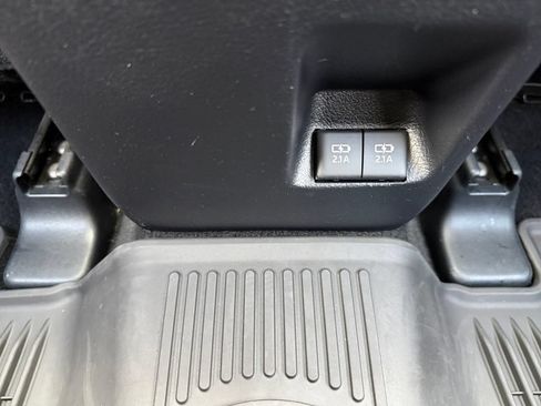 Used 2021 Toyota 4Runner TRD Off-Road Premium w/ Moonroof Package AWD/4WD image 32