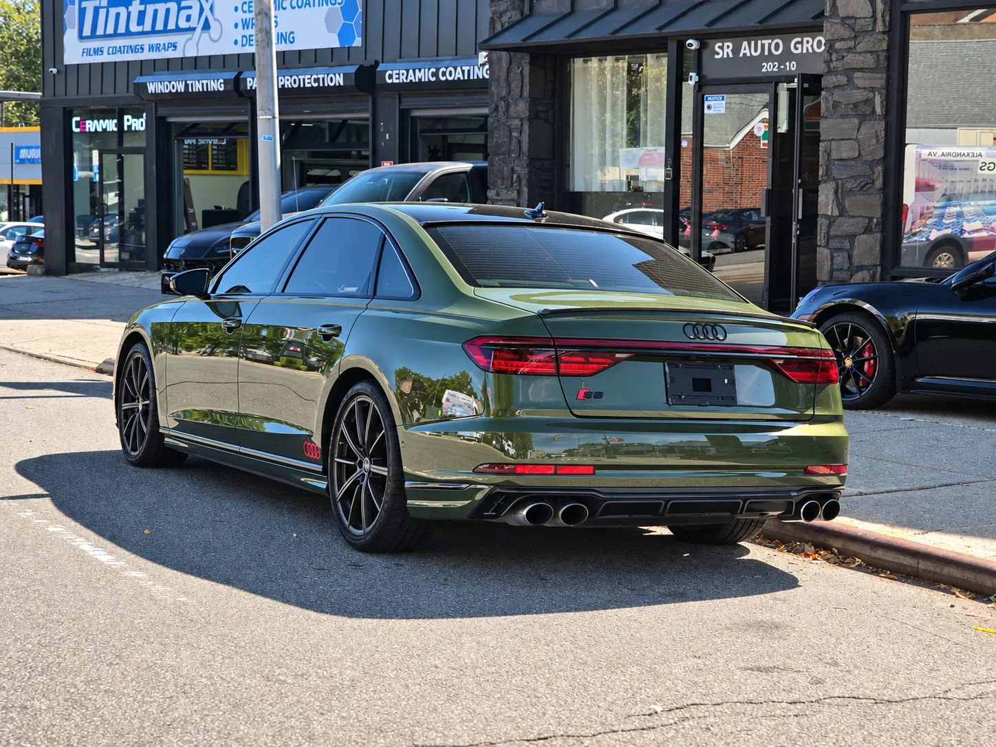 Used 2023 Audi S8 w/ S8 Comfort Plus Package AWD/4WD image 9