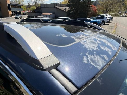 Used 2023 Subaru Outback Touring XT AWD/4WD image 5