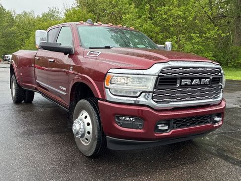 Used 2022 RAM 3500 Limited AWD/4WD image 1