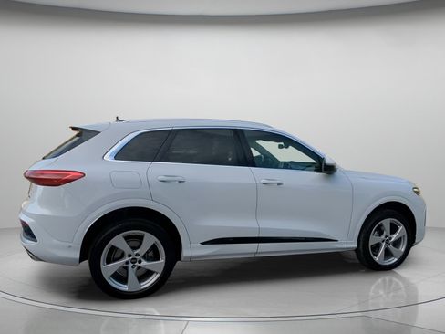 Used 2025 Audi Q5 Premium Plus AWD/4WD image 30