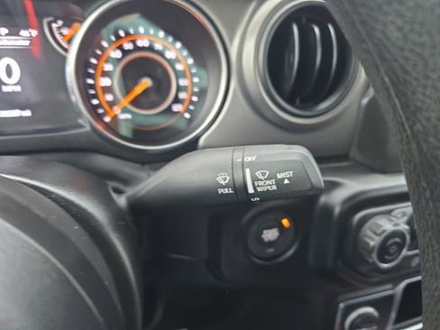 Used 2023 Jeep Gladiator Sport image 20