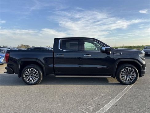 New 2026 GMC Sierra 1500 Denali Ultimate image 3