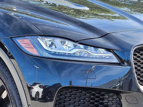 Used 2020 Jaguar F-PACE SVR AWD/4WD image 6