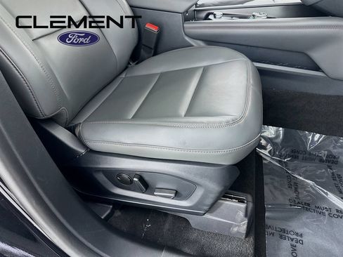 New 2026 Ford Explorer Active w/ Active Comfort Package AWD/4WD image 31