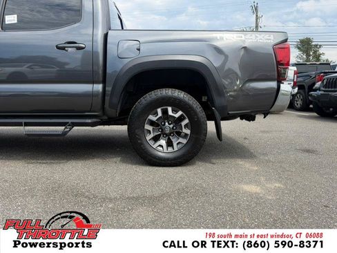 Used 2019 Toyota Tacoma TRD Off-Road AWD/4WD image 25