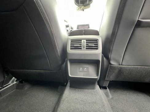 New 2025 Nissan Rogue SV w/ SV Premium Package image 30