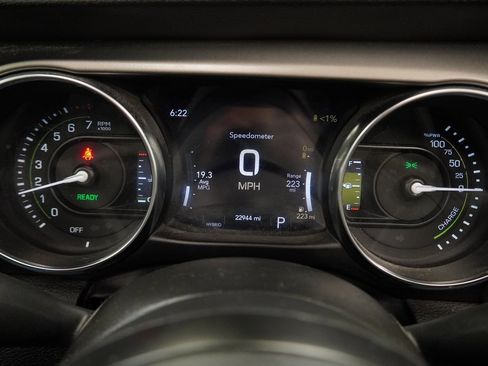 Certified 2023 Jeep Wrangler Willys 4xe w/ Sun & Screen Package image 32