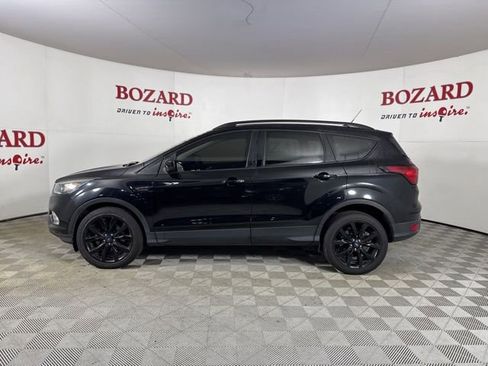 Used 2019 Ford Escape SE image 5