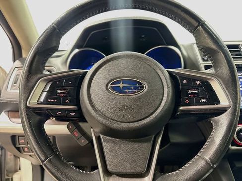 Used 2018 Subaru Outback 2.5i Limited AWD/4WD image 11