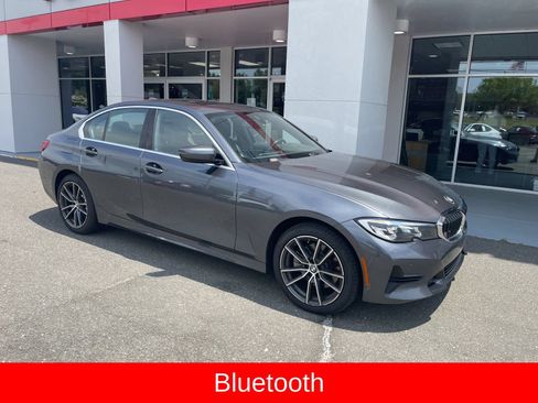 Used 2020 BMW 330i xDrive Sedan w/ Driving Assistance Package AWD/4WD image 4
