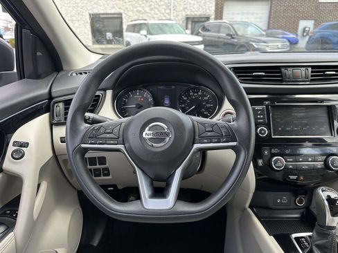 Used 2020 Nissan Rogue Sport SV AWD/4WD image 13