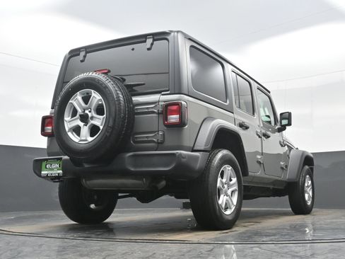 Used 2022 Jeep Wrangler Unlimited Sport S image 27
