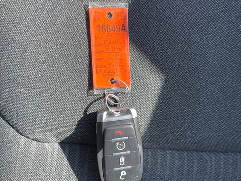 Used 2023 RAM 1500 Big Horn AWD/4WD image 18