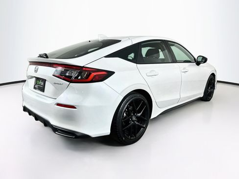 Used 2025 Honda Civic Sport image 9