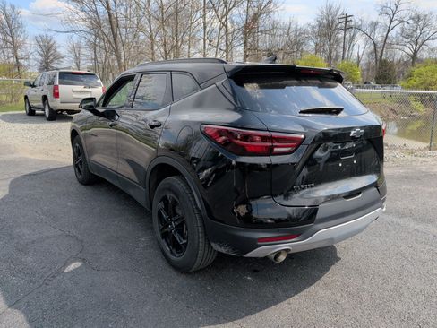 Used 2024 Chevrolet Blazer LT w/ Convenience Package image 5