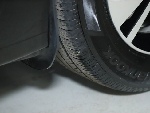 Used 2023 Nissan Sentra SV w/ All-Weather Package image 34