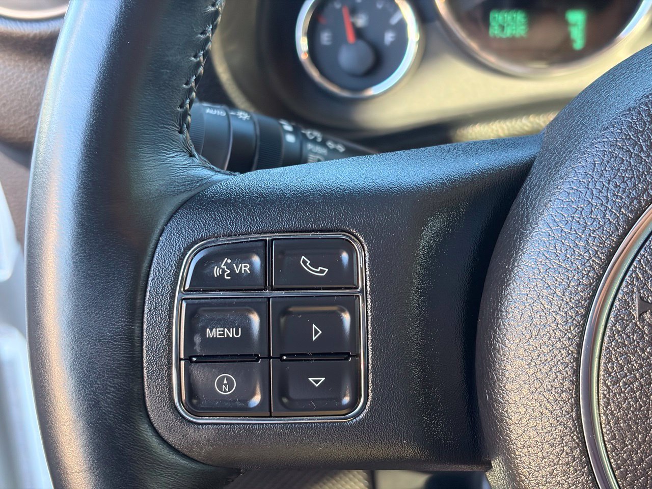 Used 2014 Jeep Wrangler Rubicon w/ Power Convenience Group AWD/4WD image 25